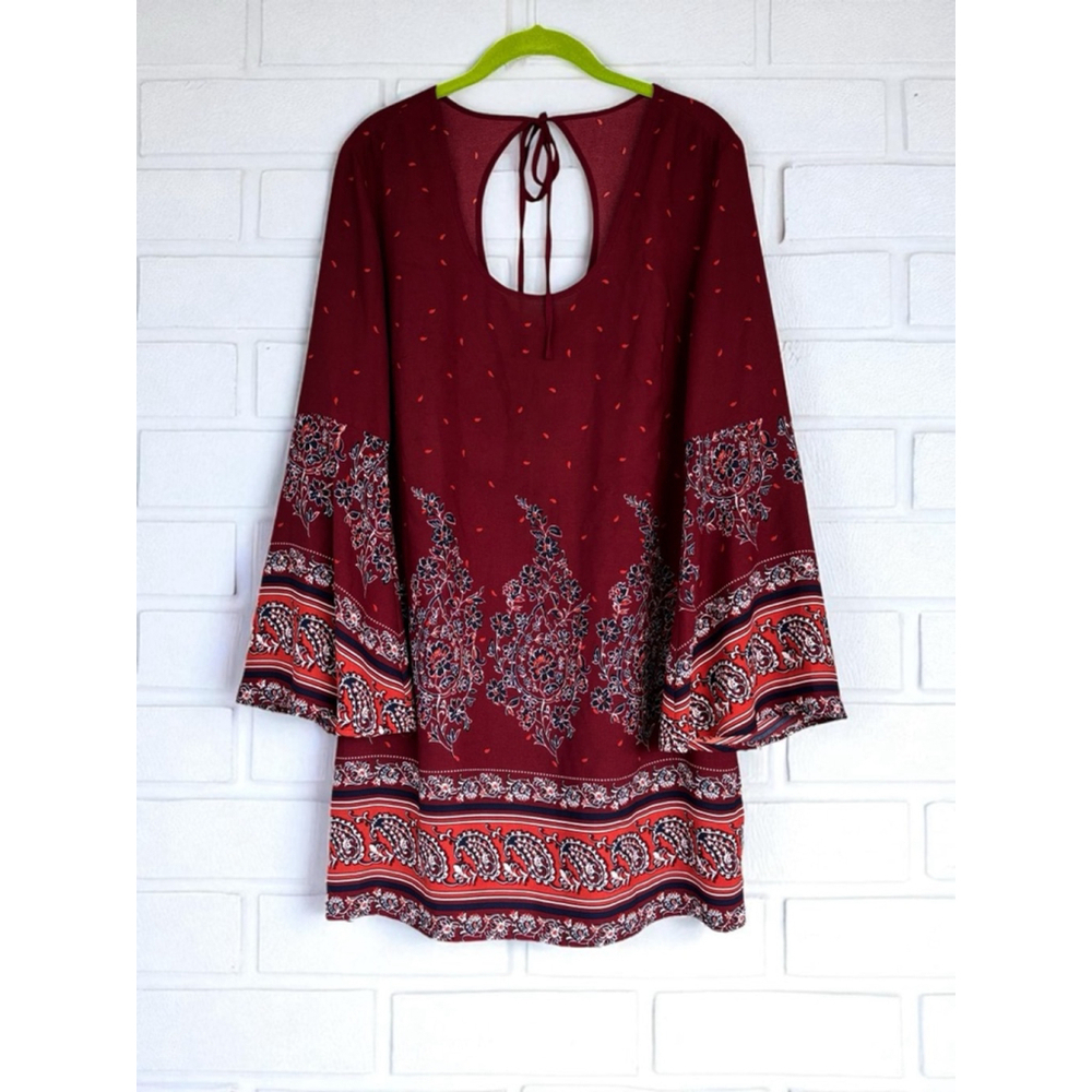 Xhilaration Women’s Medium Maroon Flowing Boho Floral Tunic Top w/Bell Sleeves